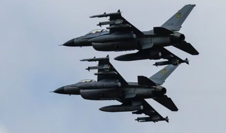F16 в українському небі.