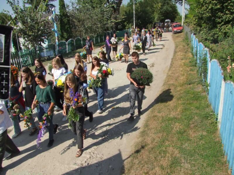 На Тернопільщині попрощалися з молодим захисником, який загинув у автокатастрофі