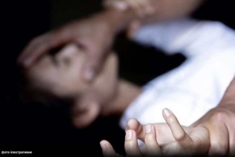 Напад поблизу Тернополя: жінку згвалтували та обікрали