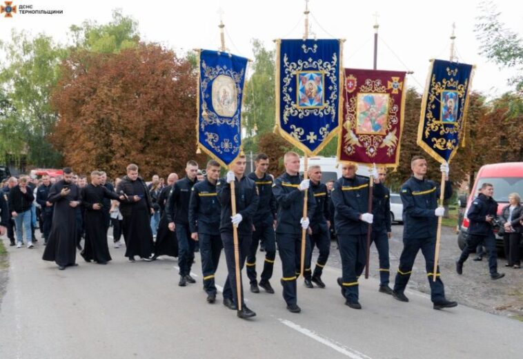 У Зарваниці відбулася традиційна проща рятувальників