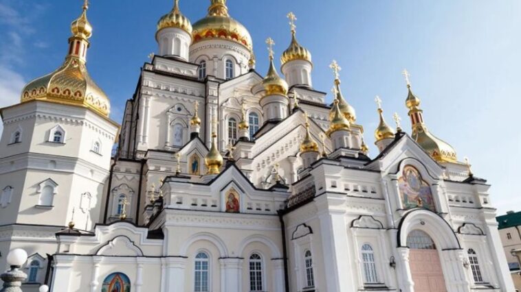 Почаївська лавра залишається у державній власності: суд не повернув монастир