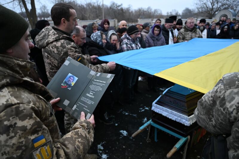 На Тернопільщині попрощалися із захисником Олегом Рокицьким (ФОТО)