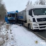 Водій в реанімації: подробиці ДТП на Тернопільщині, де зіткнулися вантажівки