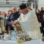 У Тернополі з кранів тече освячена вода