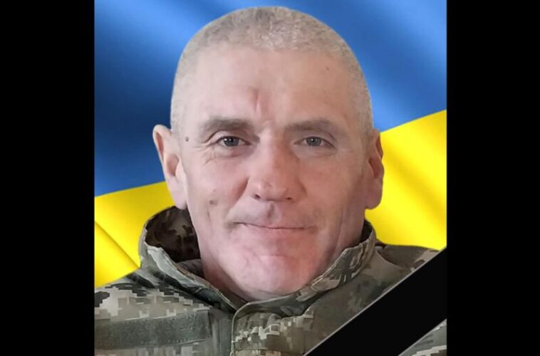 На Тернопільщині прощаються з Героєм Михайлом Шморгаєм