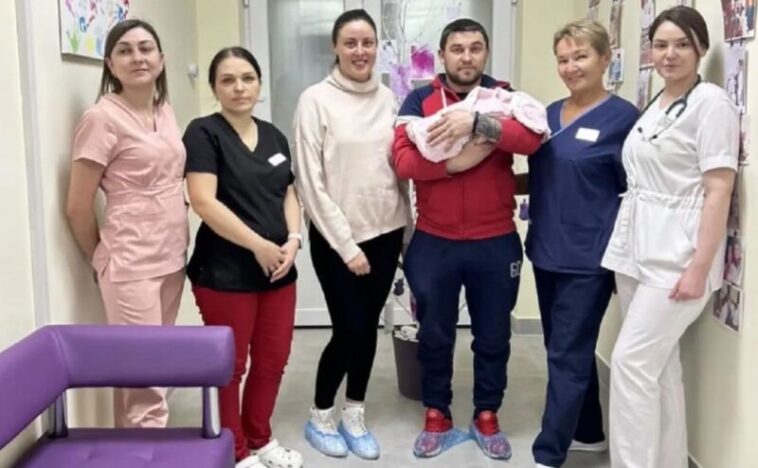 У Тернополі народилася дівчинка вагою 730 грамів
