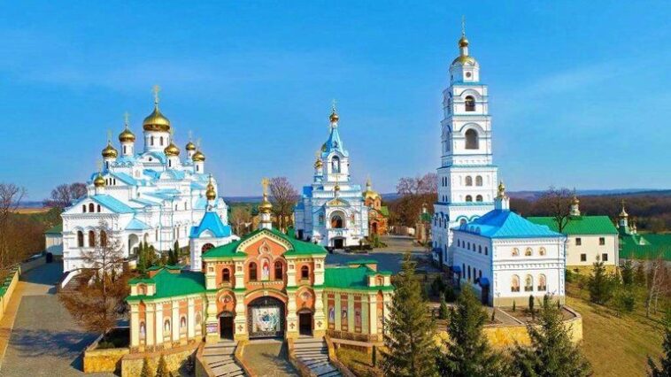 ПЦУ заснувала монастир в Почаєві