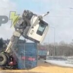 Біля Городища зіткнулися дві фури: одну вивернуло кабіною до неба
