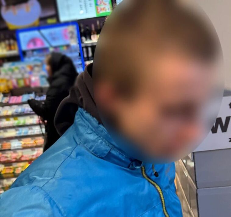 За крадіжки в магазині на Злуки 23-річний чоловік отримав десять адмінпротоколів
