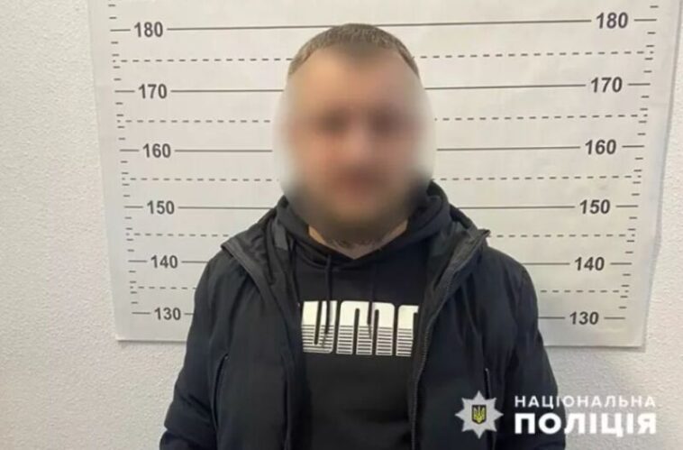 У Тернополі працівник торгового центру узяв з каси 40000 грн