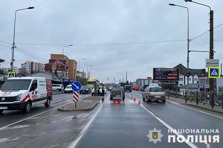У Тернополі водій на "ВАЗі" збив жінку на переході