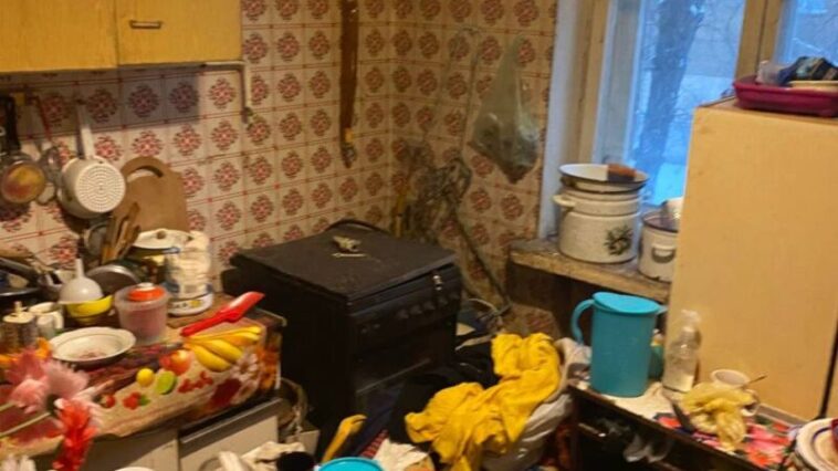 Бруд, побите вікно і накурене повітря: на Тернопільщині судили жінку через нестерпні умови для дітей