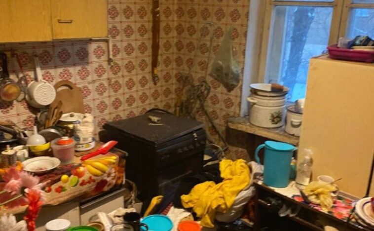 Бруд, побите вікно і накурене повітря: на Тернопільщині судили жінку через нестерпні умови для дітей