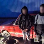 На гарячому спіймали двох підлітків, які грабували склад автозапчастин у Чистилові