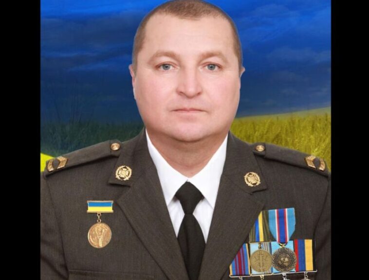 Вишнівецька громада у жалобі: прощаються з воїном Петром Байдецьким