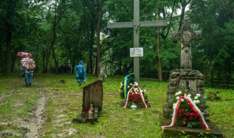 На Тернопільщині у квітні розпочнеться ексгумація жертв Волинської трагедії