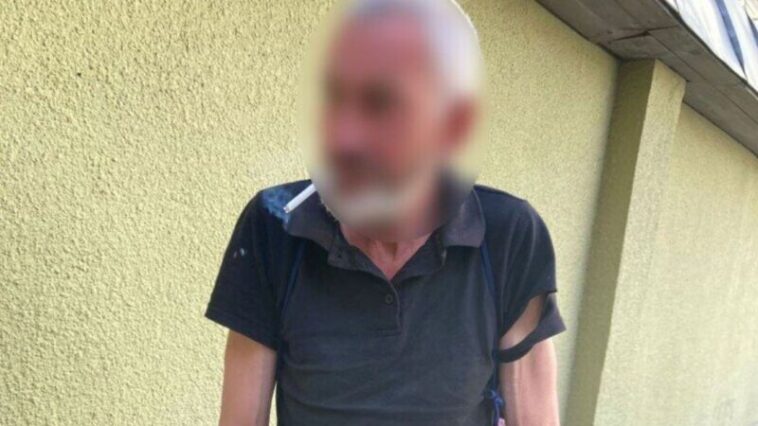 У Тернополі спіймали чоловіка, який крав квіти і лампадки на алеї “Незламні”