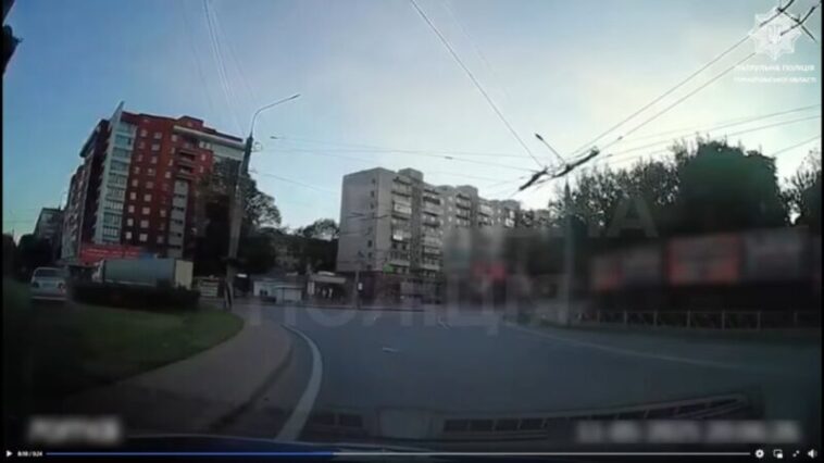 На Збаразькому кільці п’яний водій заїхав на клумбу