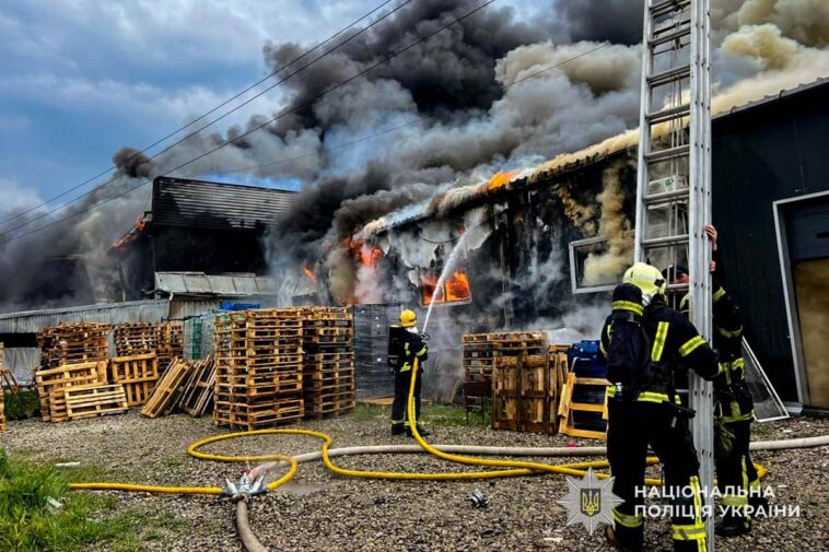 Пожежа в супермаркеті на Об’їзній: поліція розслідує інцидент