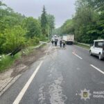 ДТП у Кременці: мікроавтобус із пасажирами з'їхав у кювет, є потерпілі