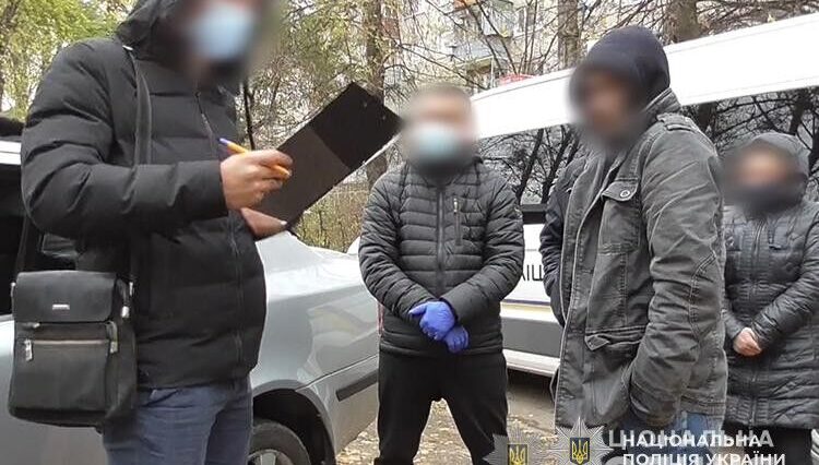 Напували та грабували: у Тернополі поблизу нічних клубів і магазинів діяла банда