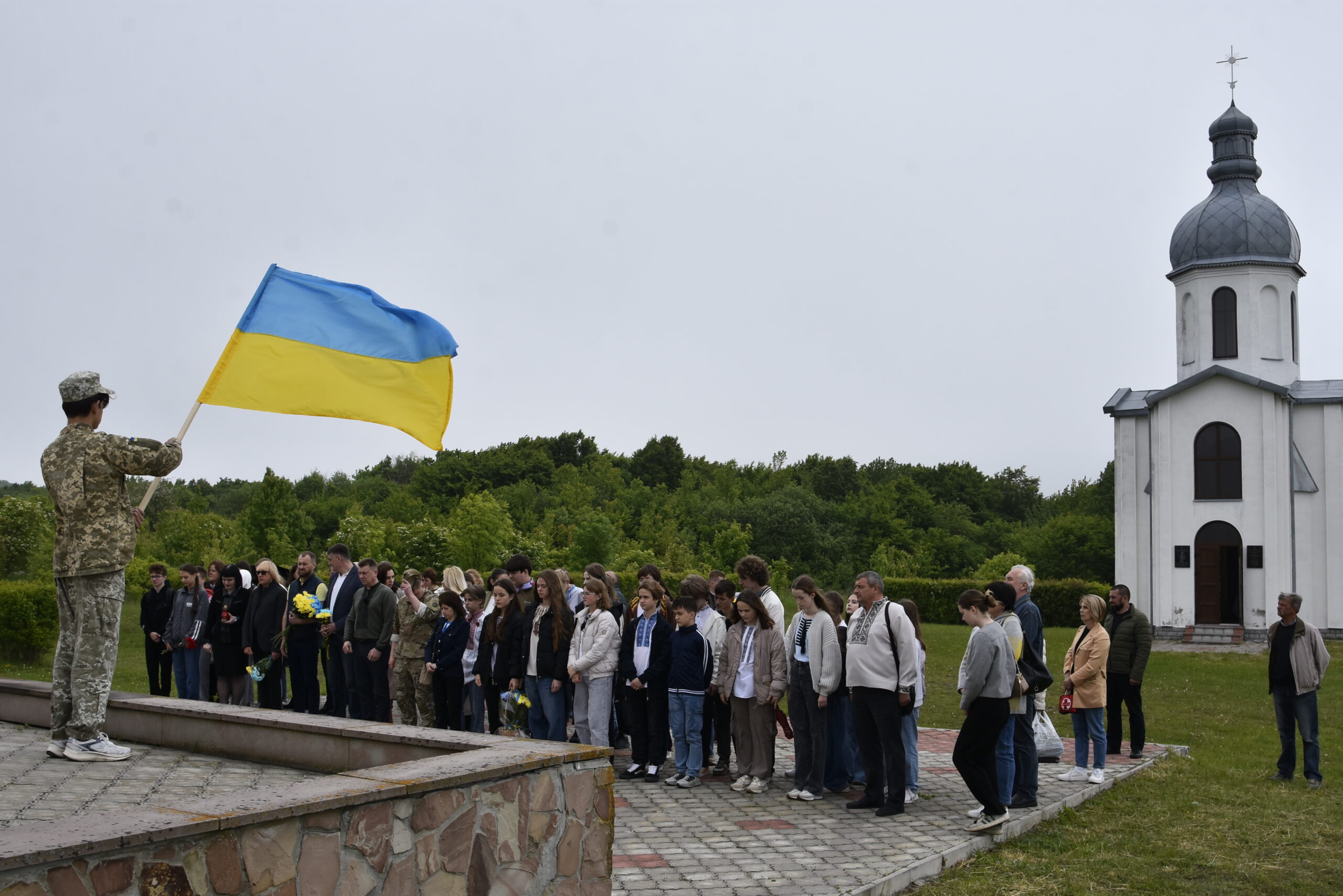 На горі Лисоня відзначили бійця “Азову” “Ярчика”