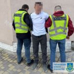 14000 доларів за відстрочку: на Кременеччині затримали чоловіка за хабар