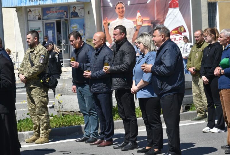 Теребовля зустріла “на щиті” Героя Михайла Смука