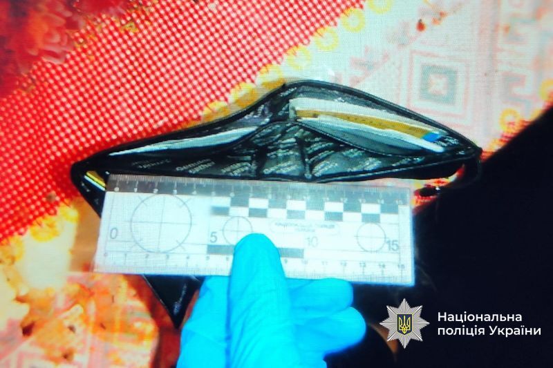 Заснув у компанії — прокинувся без грошей: на Тернопільщині обікрали молодого чоловіка