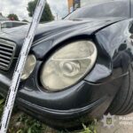 У Тернополі водій на "Мерседесі" збив маму з дитиною і втік