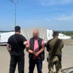 На Львівщині затримали тернополянина, який за $18500 організовував втечі за кордон