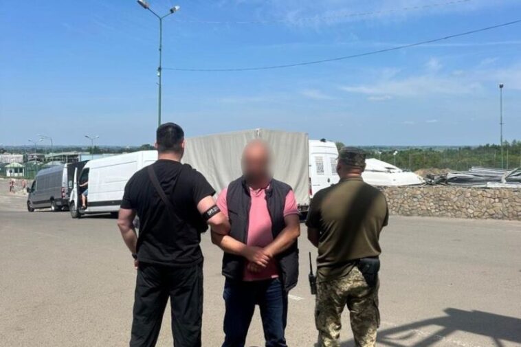 На Львівщині затримали тернополянина, який за $18500 організовував втечі за кордон