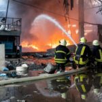 Тернопіль після нічної атаки: поранені рятувальники й десятки ушкоджень