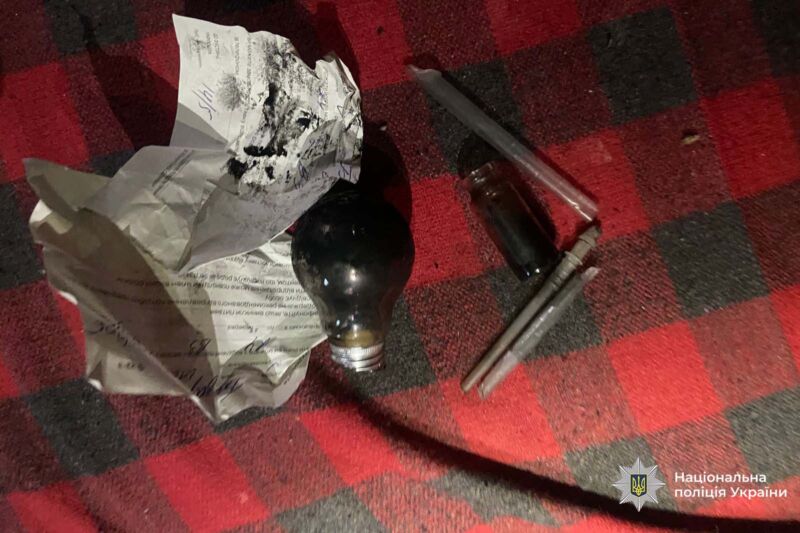 Наркоквартира в центрі Тернополя: поліція затримала рецидивіста з “товаром” і шприцами