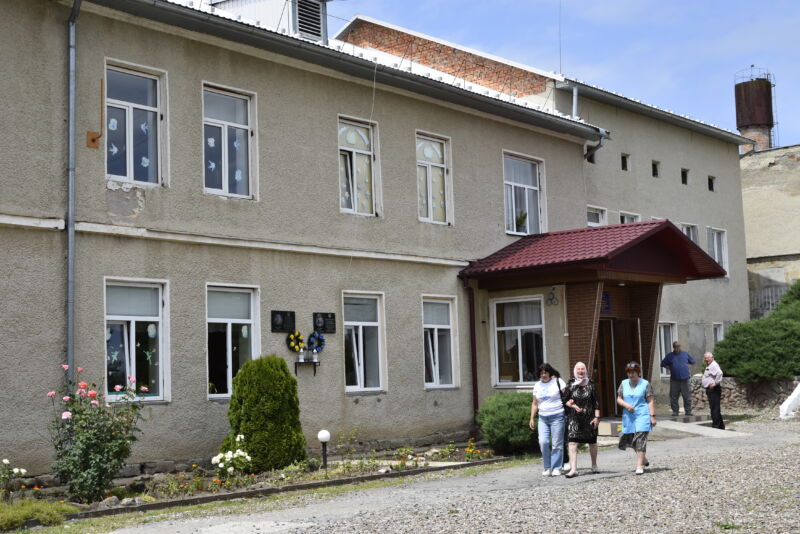 У Заліщицькому навчально-реабілітаційному центрі представили нову директорку