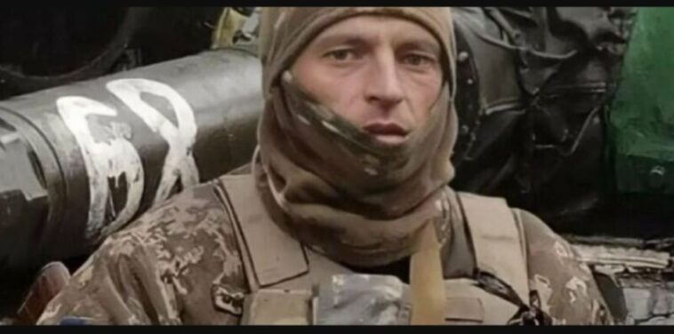 Бог почув молитви матері: сина звільнили з полону у її день народження