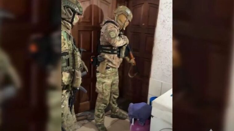 Виготовляли фальсифікат і продавали під виглядом брендів: поліція Тернопільщини затримала групу ділків