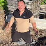 Відомий священник з Тернопільщини Олексій Філюк викопав глечик з монетами