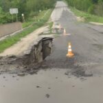 У Чернихівцях обвалився міст
