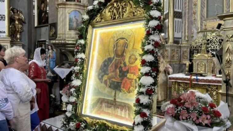 У Буцневі відбудеться відпуст до Чудотворної ікони Божої Матері