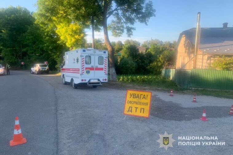Смерть пасажира через відкриті двері: трагедія на повороті на Чортківщині