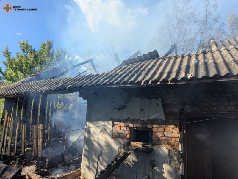 Смертельна пожежа на Лановеччині: загинула людина
