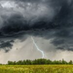 На Тернопільщині прогнозують град і грози