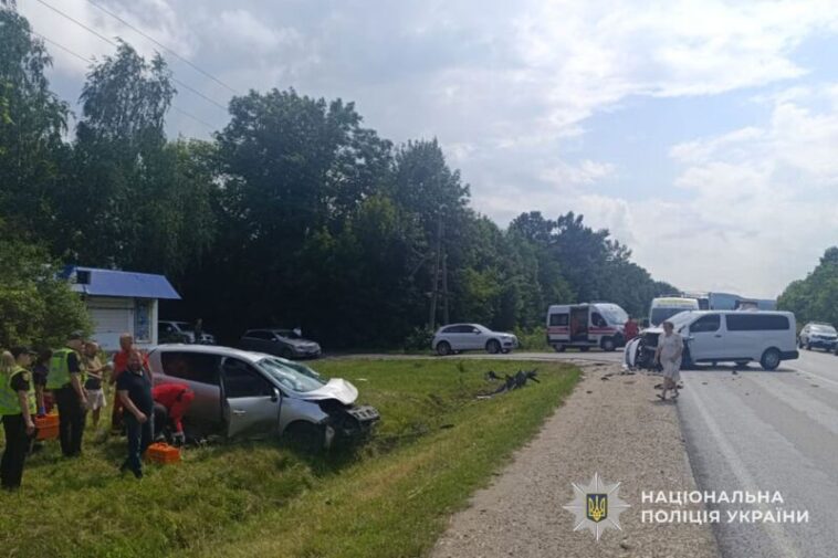 Чотири людини постраждали внаслідок ДТП на Тернопільщині