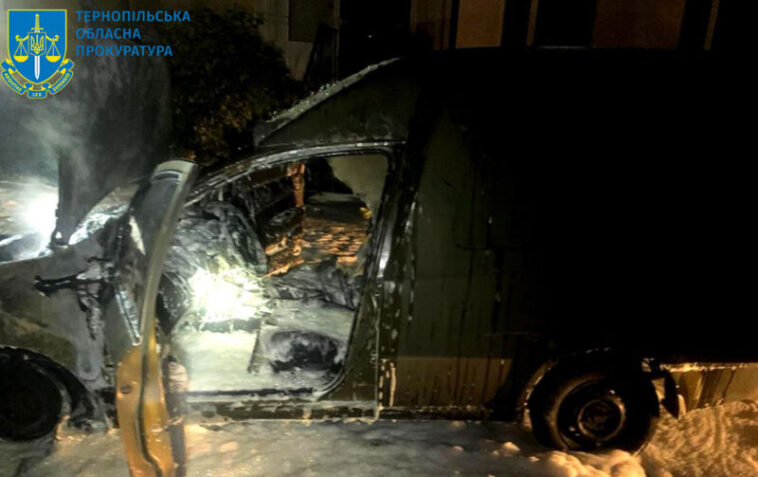 Засудили чоловіків з Тернополя, які за 2500 доларів підпалили військове авто