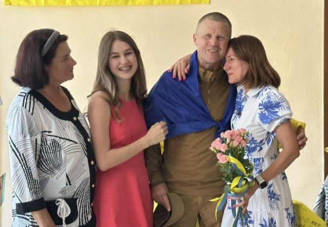 Повернувся з полону: Підволочиськ зустрів Героя Володимира Мотику