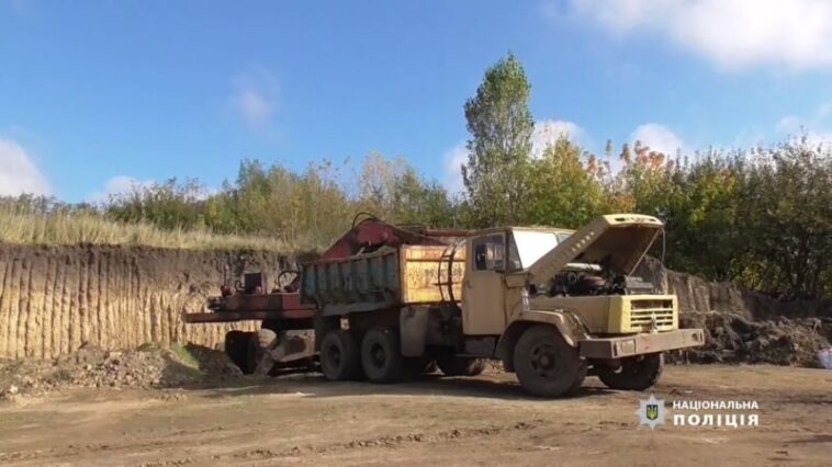 Під прикриттям цегельного бізнесу: на Тернопільщині діяла схема незаконного видобутку копалин