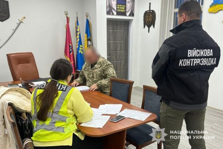 Майже мільйон за “службу” на будові: справу командира та його підлеглих скерували до суду