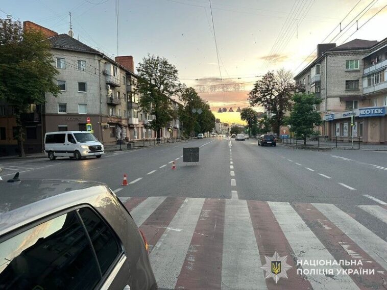 У Тернополі водійка на авто Volkswagen Golf збила пенсіонерку