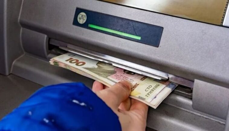 Тернополянка викрала з банківської картки 55000 грн